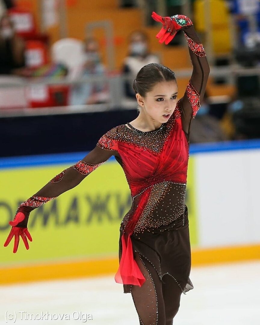 Камила Валиева болеро 2021