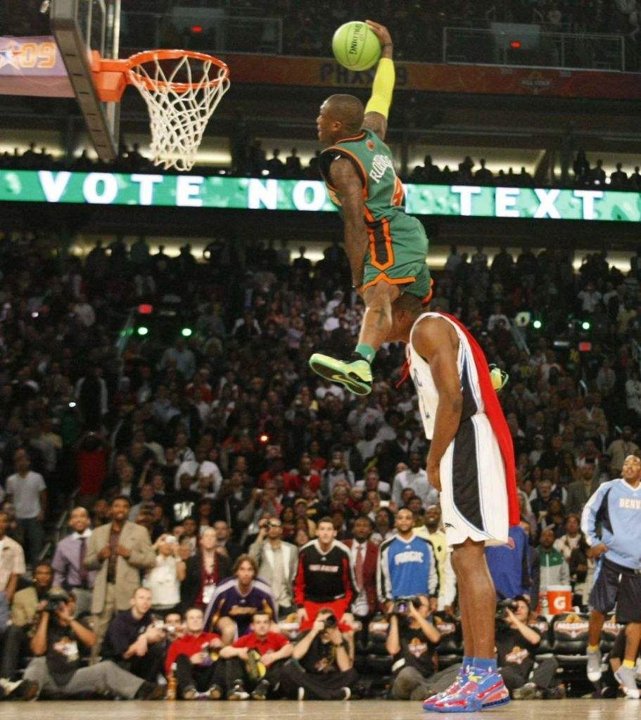 Charlotte Hornets маленький баскетболист