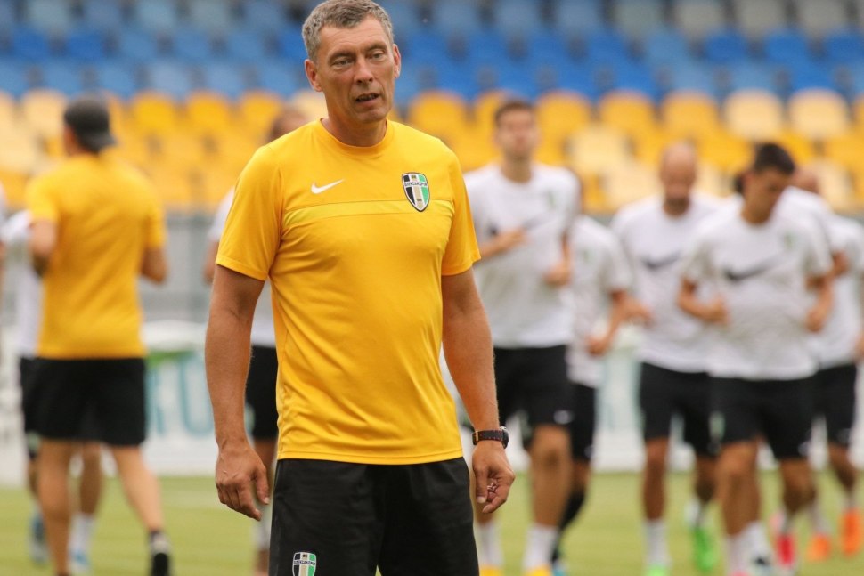 Александр Уваров вратарь