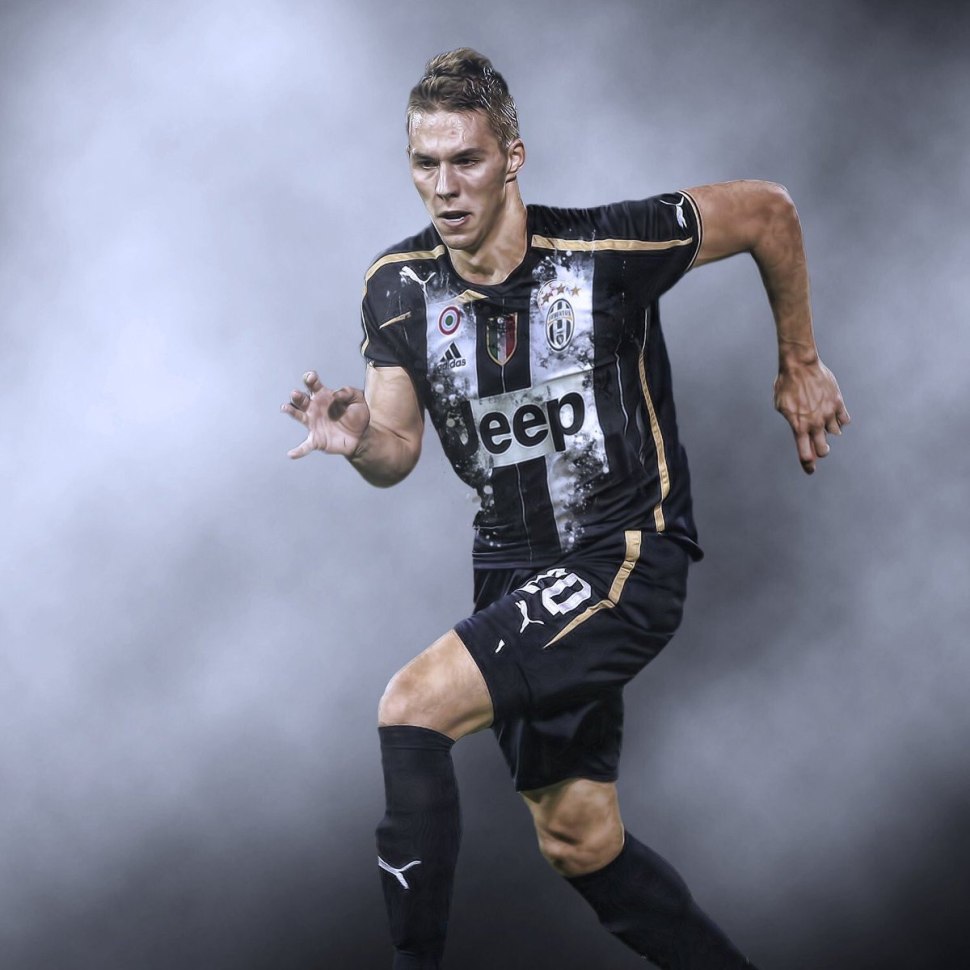 Футболист Pjaca