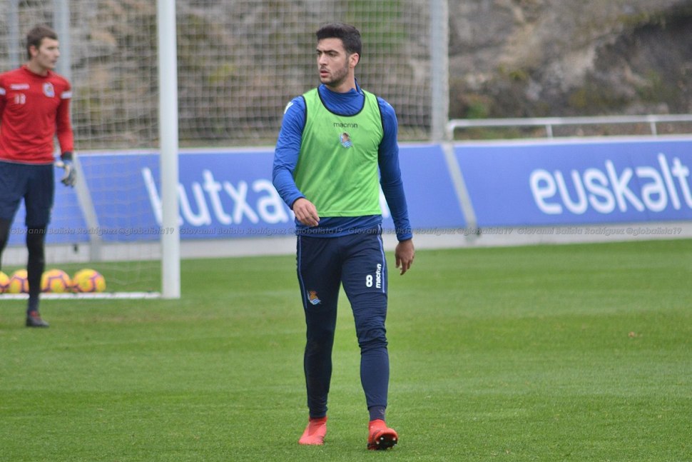 Mikel Merino Zazón в Красном