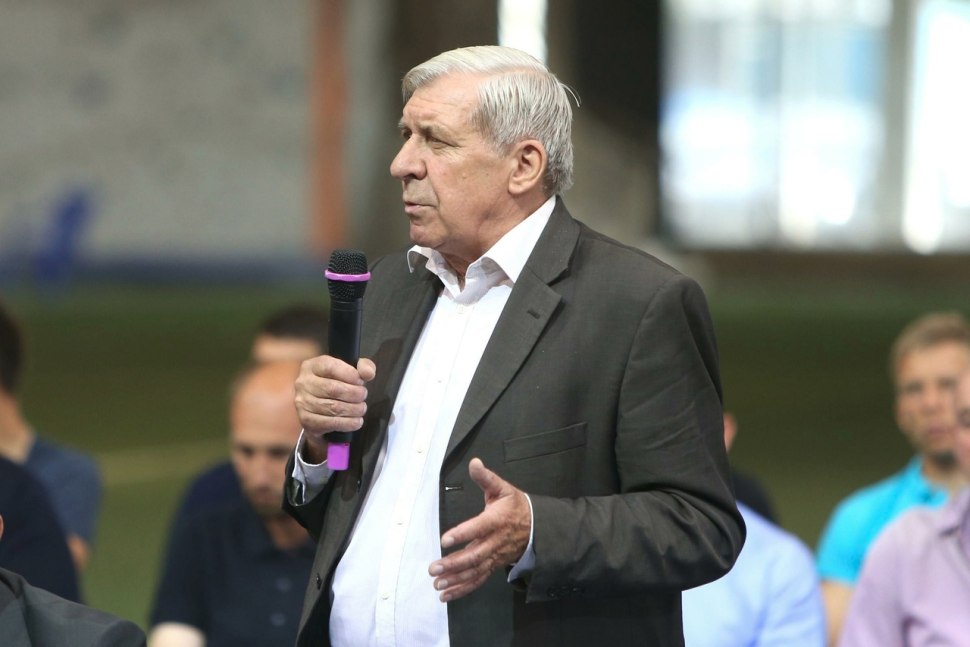 Александр Романов хоккеист