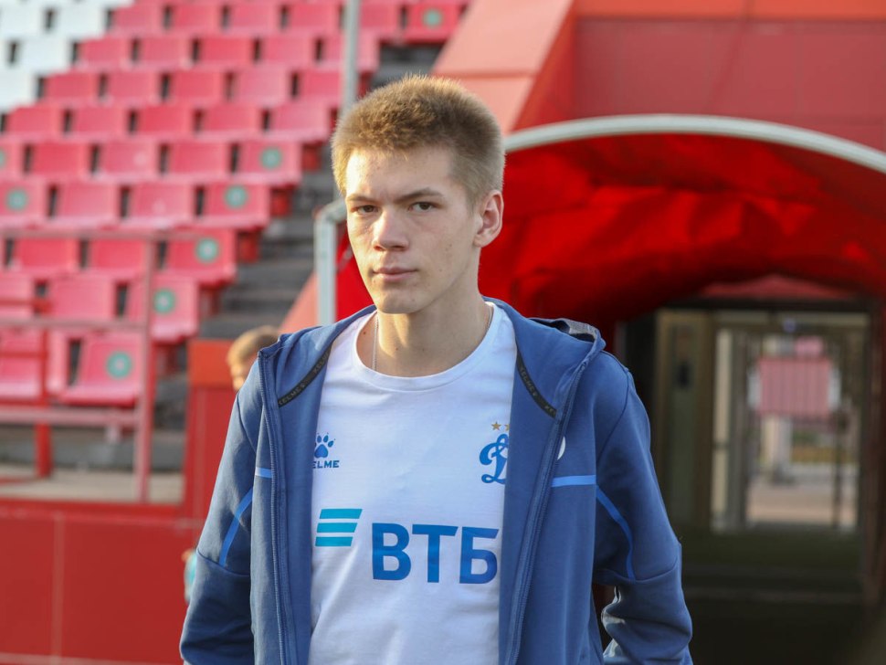 Александр Щербаков футболист