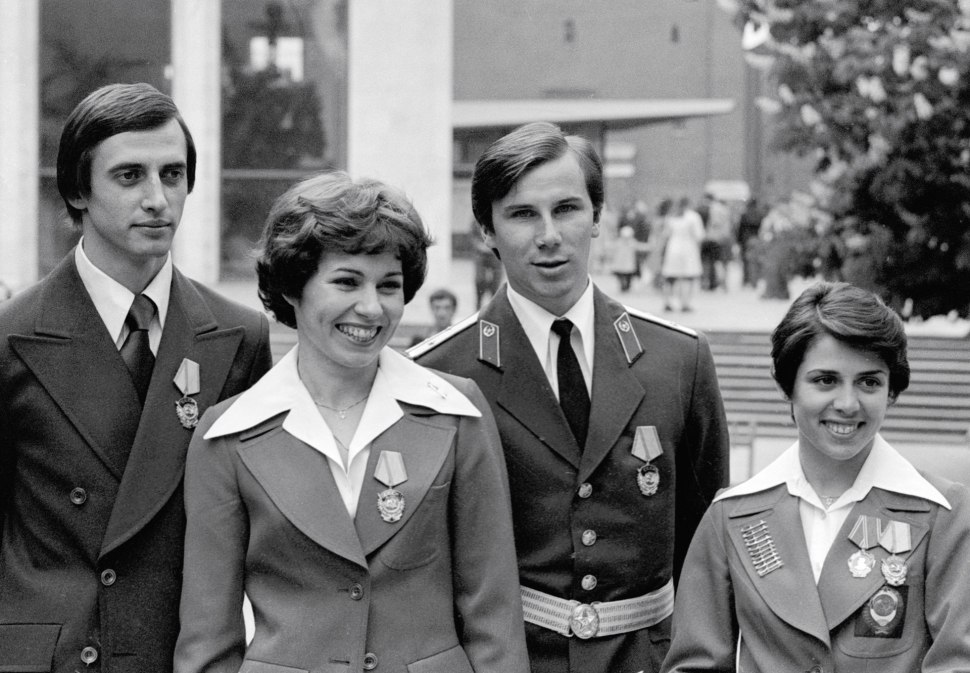 Людмила Пахомова