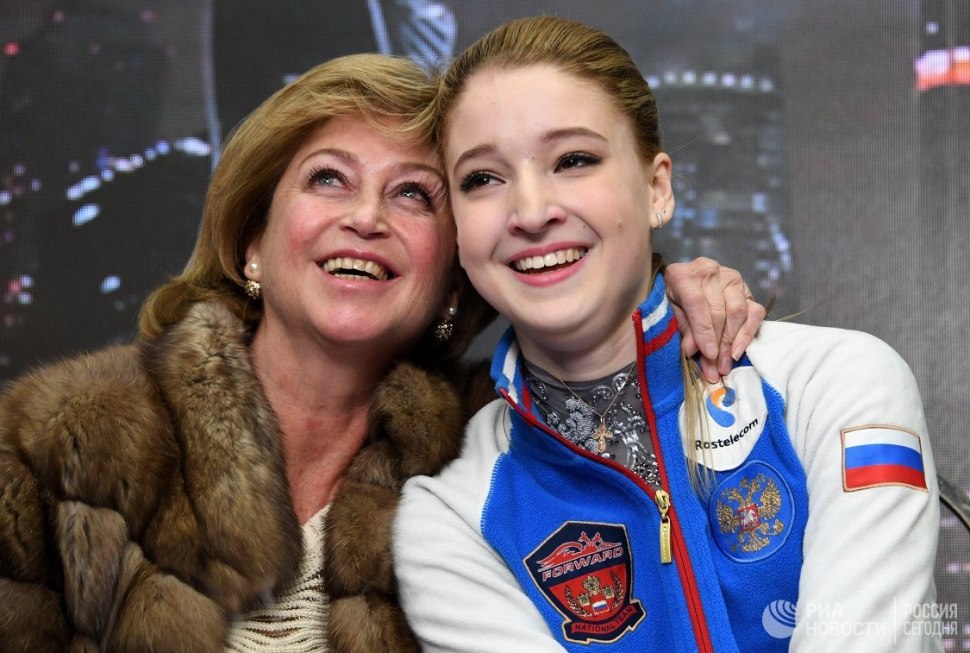Елена Водорезова и Аделина Сотникова