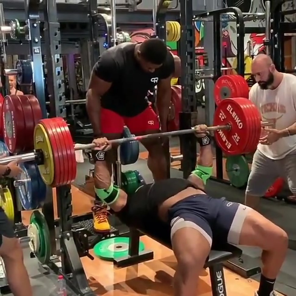 Ларри уиллс. Larry Wheels Bench Press. Лучший жим Ларри Уилса. Larry Wheels Bench Press progress.