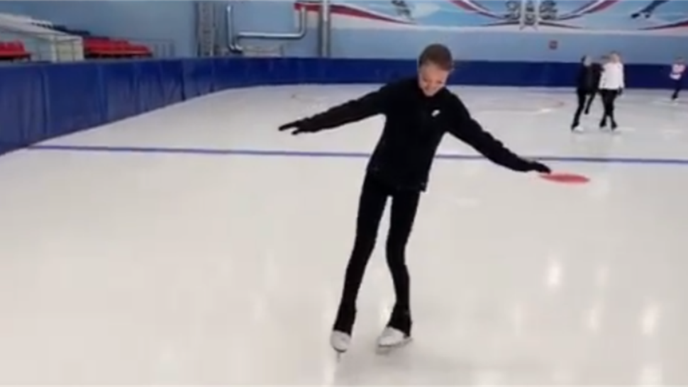 Анастасия Гребёнкина на льду