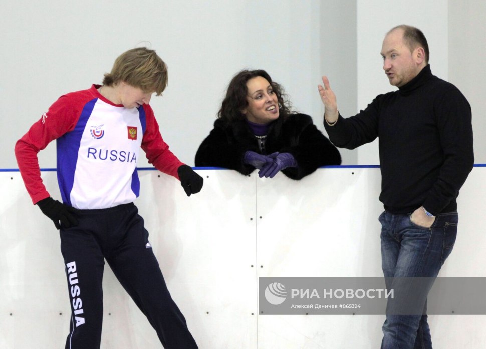 Павлова Наталья тренер по фигурному