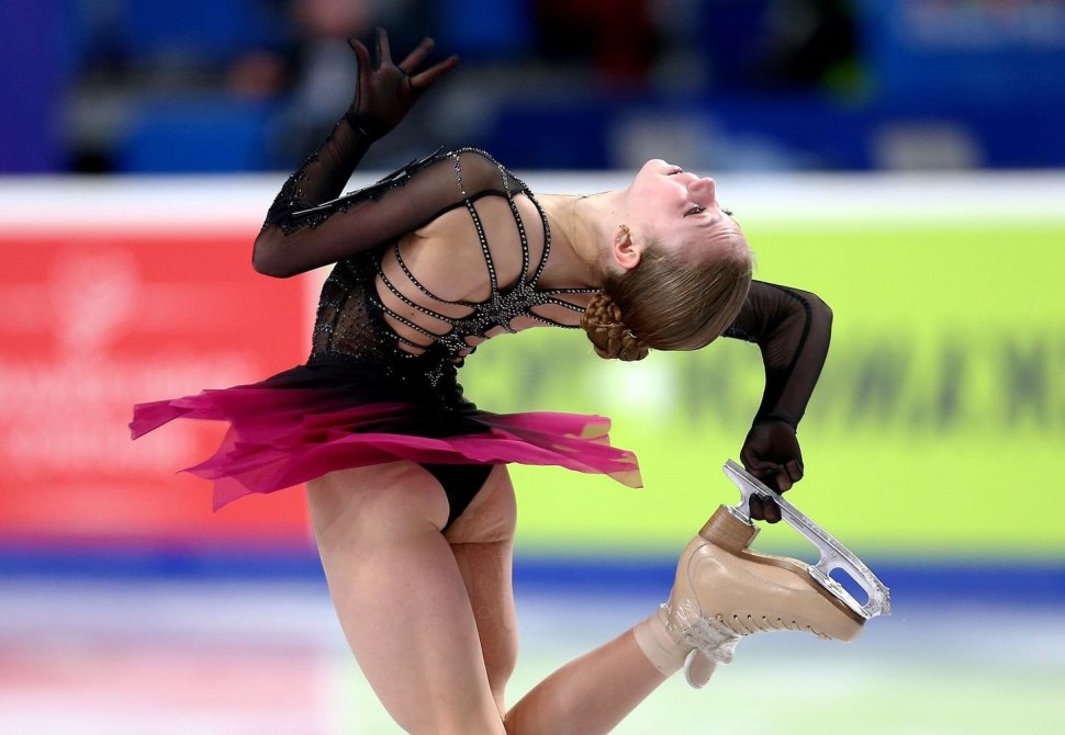 Александра Трусова фигуристка слив