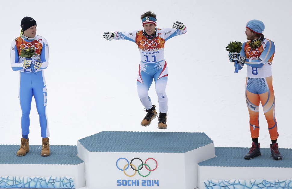 Спортсмены на пьедестале