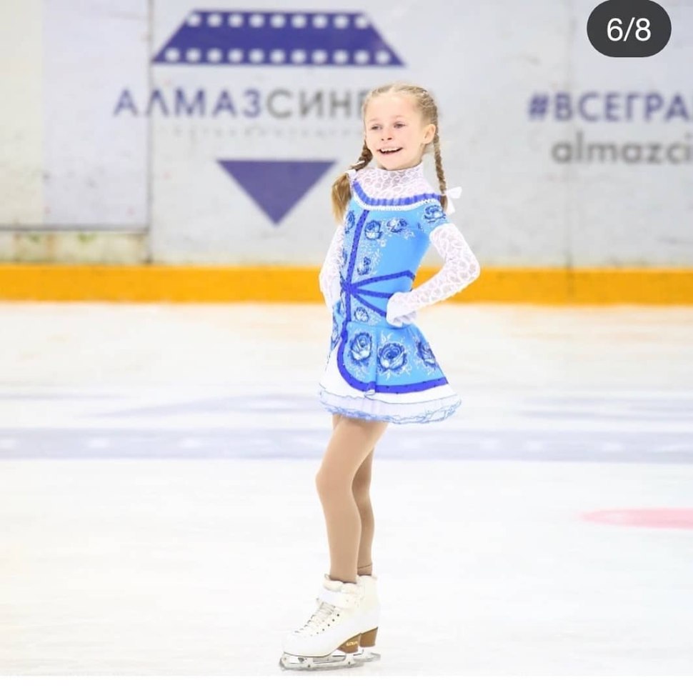 Полина Цурская на инвалидной коляске