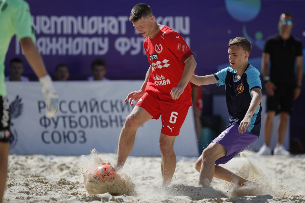 Локомотив пляжный футбол