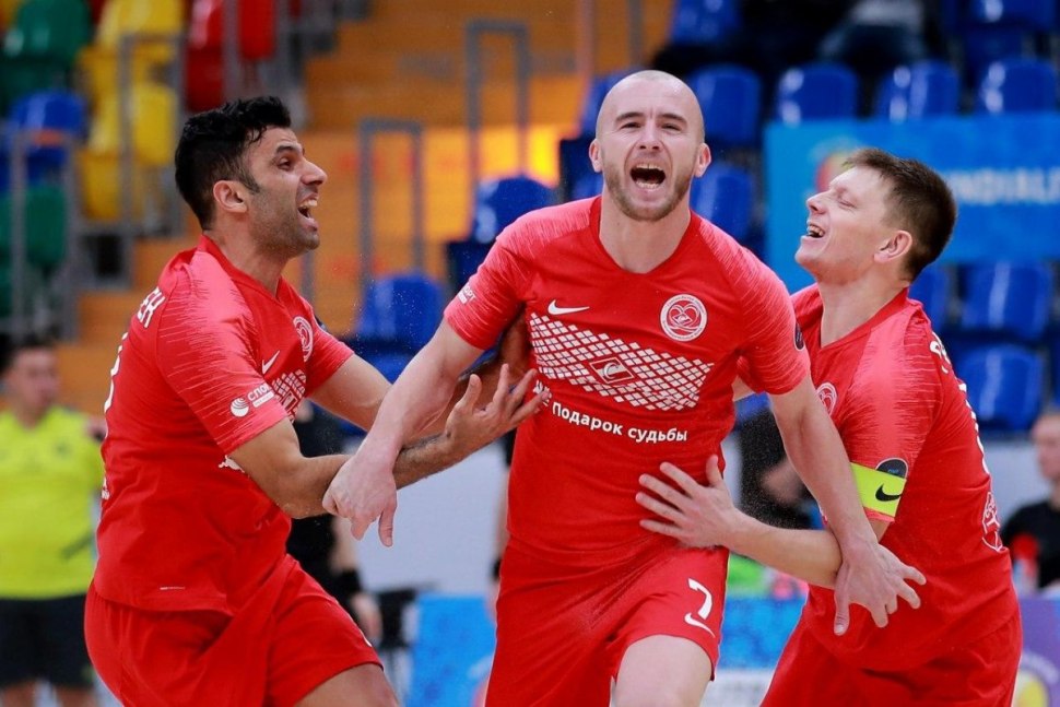 Шкарин пляжный футбол Локомотив