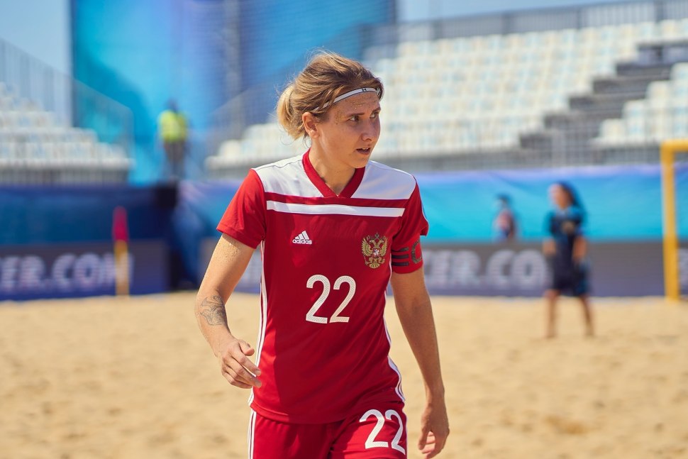 Анна Петрова пляжный футбол
