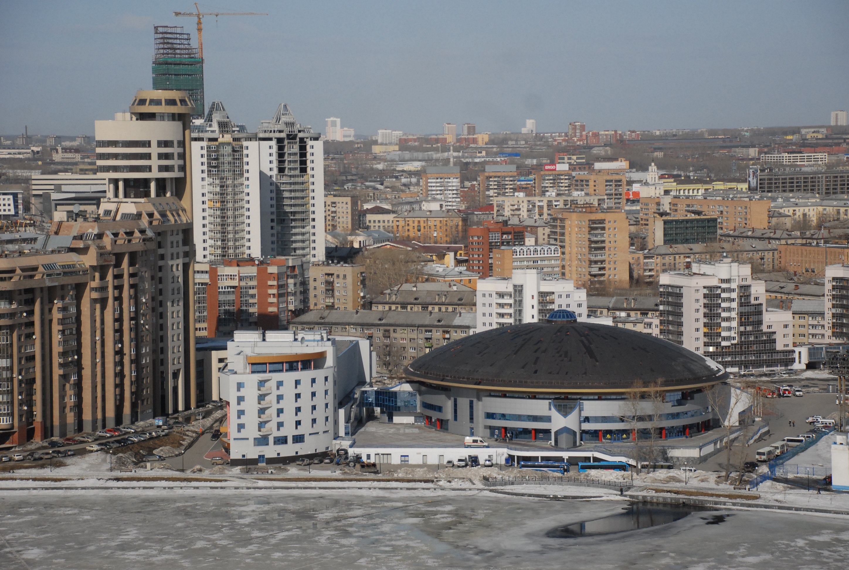 Спортивная екатеринбург. Дворец спорта ДИВС ЕКБ. ДИВС Уралочка Екатеринбург. Дворец игровых видов спорта Уралочка Екатеринбург. Екатеринбург дворец игровых видов спорта ДИВС.