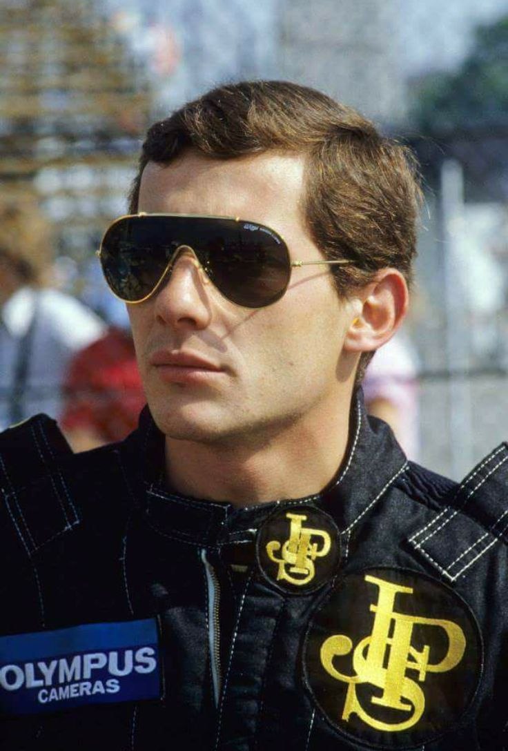 Ayrton Senna в очках