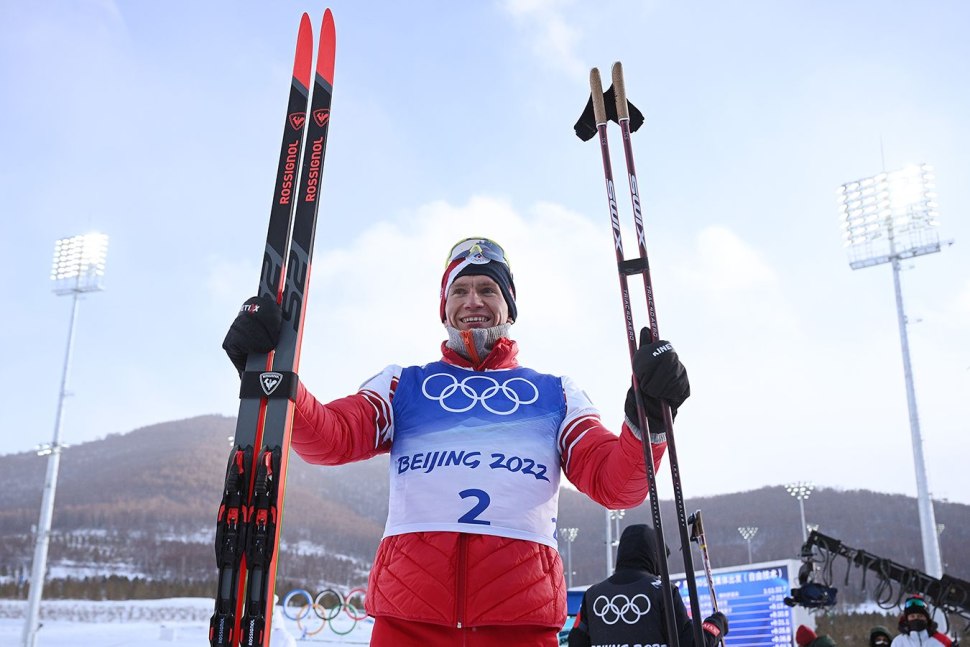 Большунов Олимпийский чемпион 2022