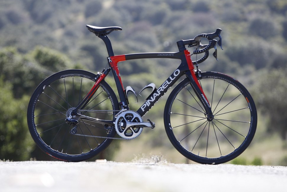 Шоссейный велосипед Pinarello Xiron Triathlon 105 ohne LRS