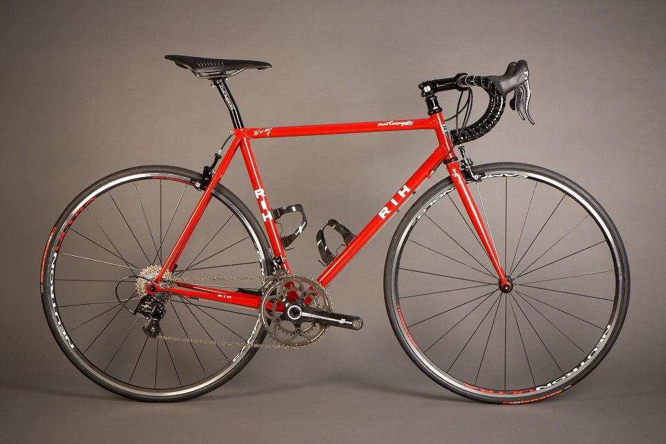 Шоссейный велосипед Apollo giro