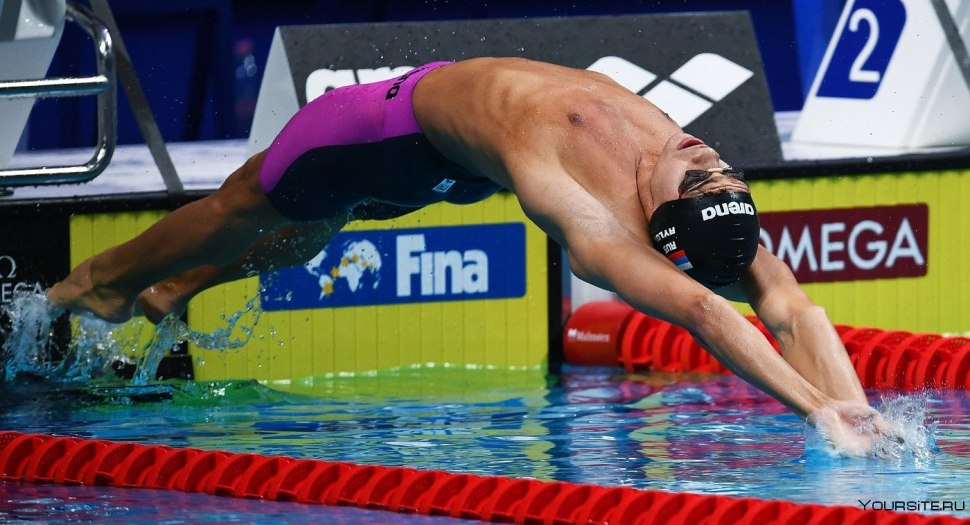Евгений Рылов чемпион мира на дистанции 200 м на спине