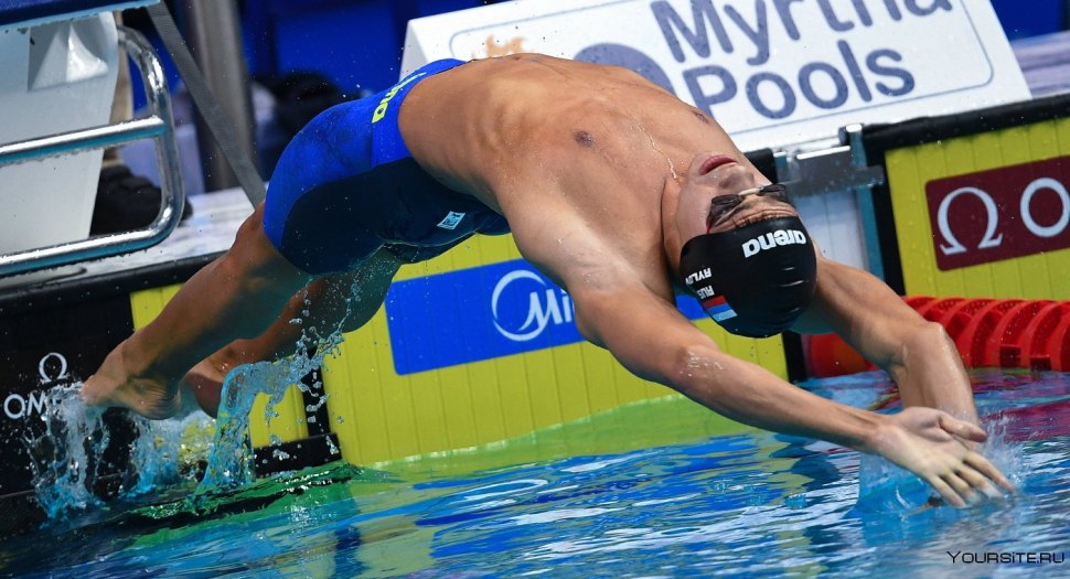 Евгений Рылов чемпион мира на дистанции 200 м на спине
