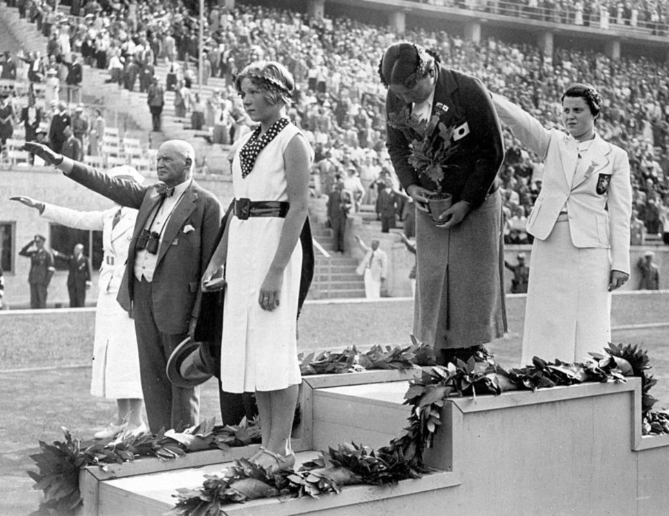 Олимпийский стадион Берлин 1936 Гитлер