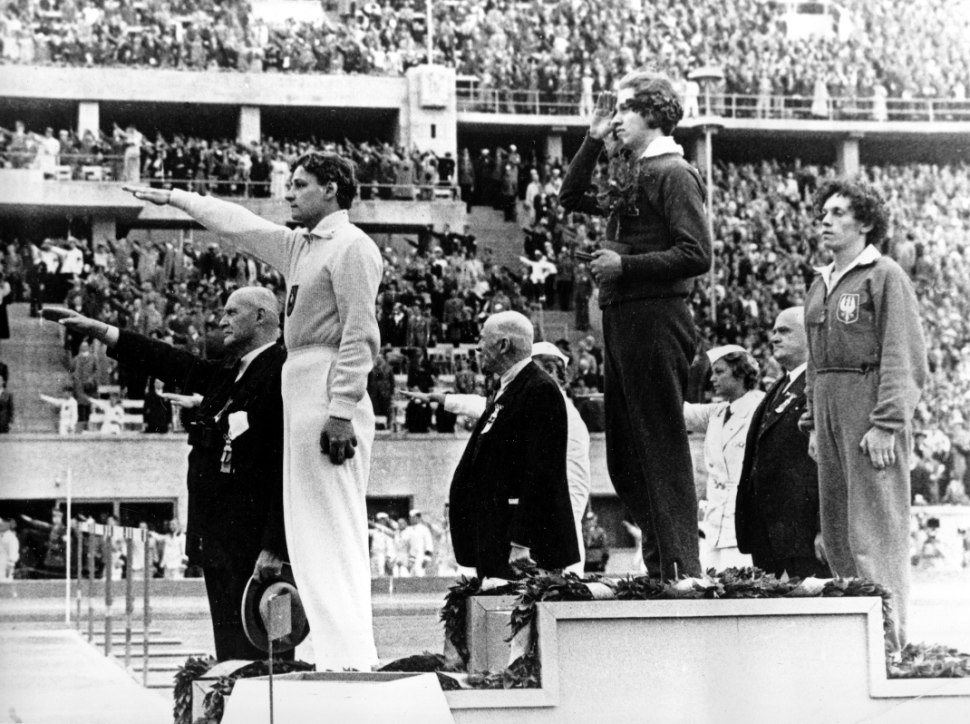Адольф Гитлер на Олимпиаде 1936