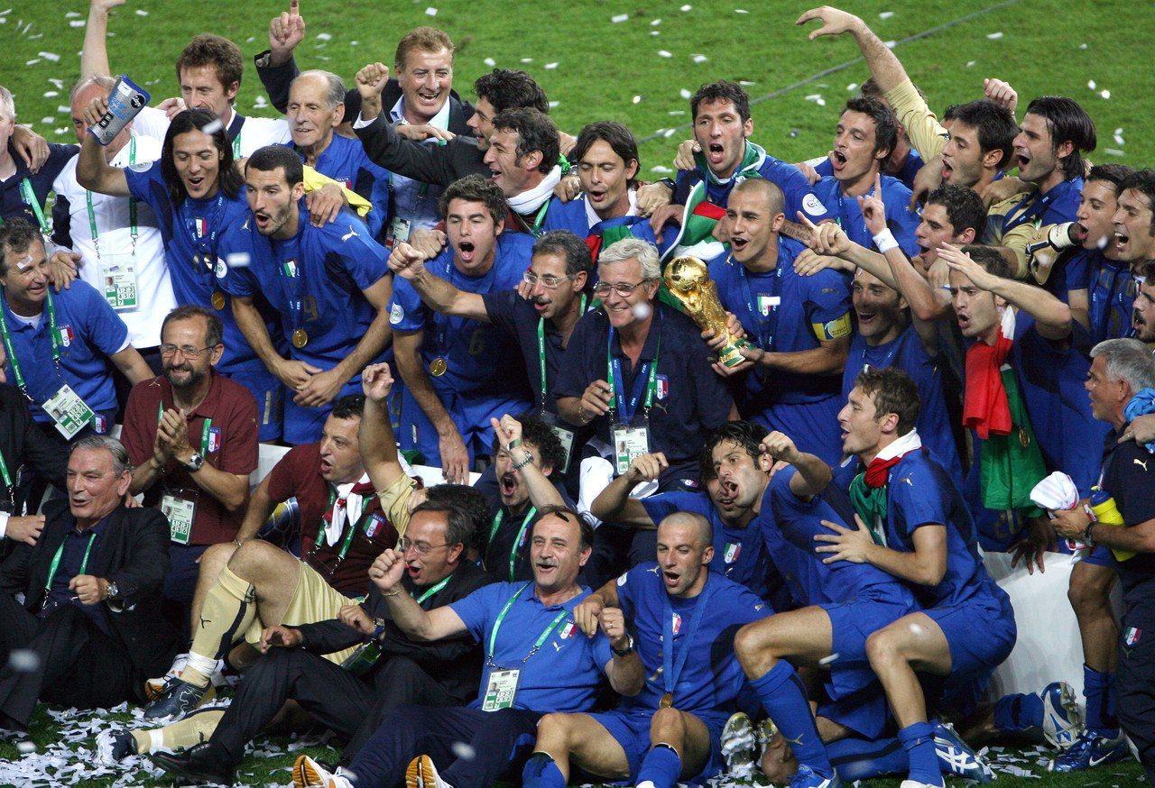 Франция чемпион по футболу какие годы. Сборная Италии ЧМ 2006. Сборная Италии 2006 финал.