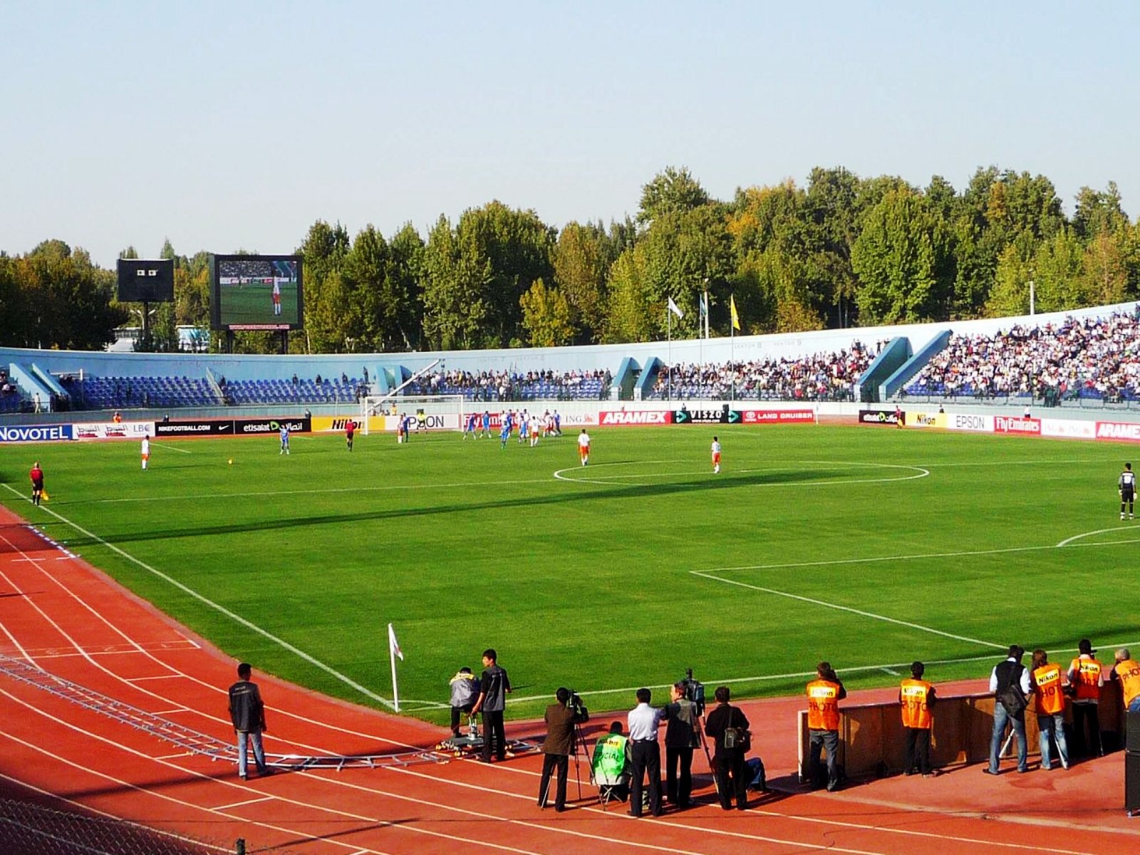 Ташкент стадион. Стадион Жар Ташкент. Стадион Джар стадион Ташкент. Бунёдкор стадион в Ташкенте. Стадион пахтакор в Ташкенте.